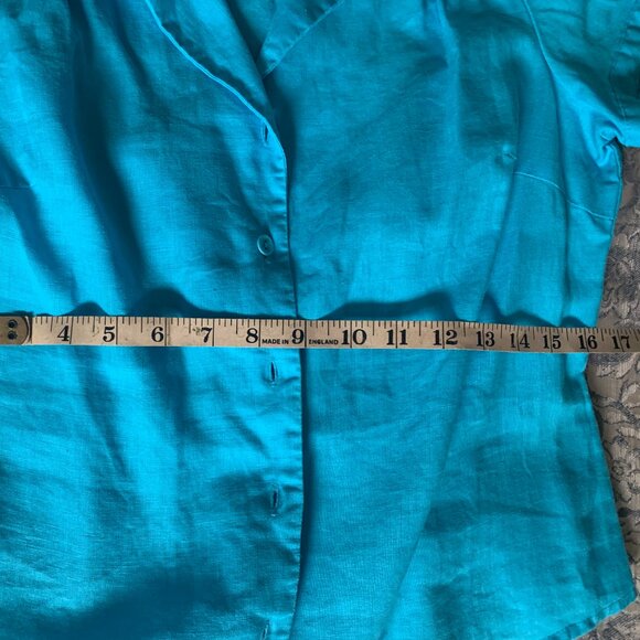 Linen smocked shirt - Picture 7 of 9